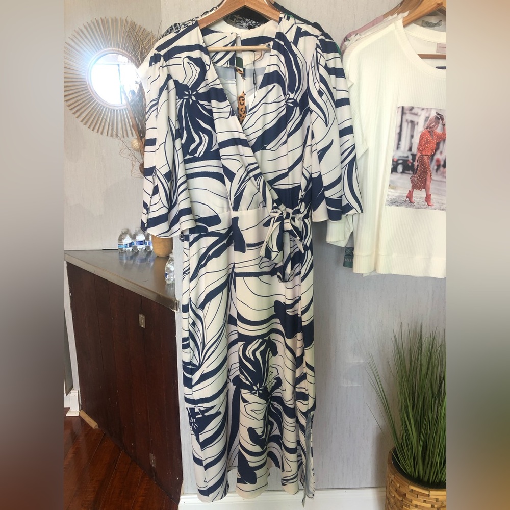 T neck midi dress.